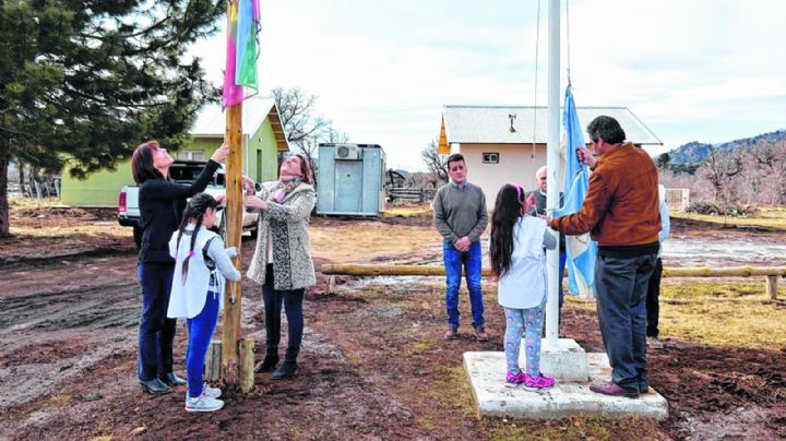 Escuelas rurales tendrán conectividad en Neuquén