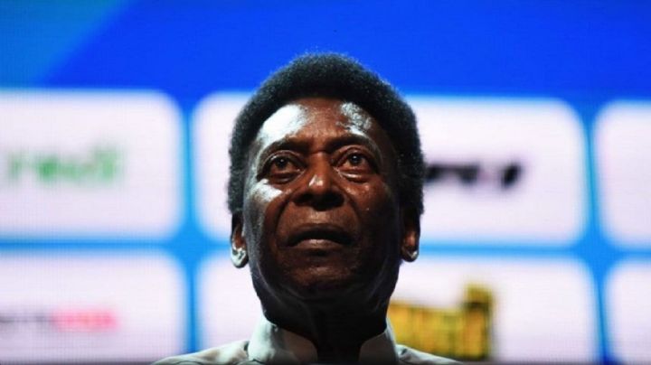 Pelé volvió a ser ingresado en la sala de cuidados intensivos