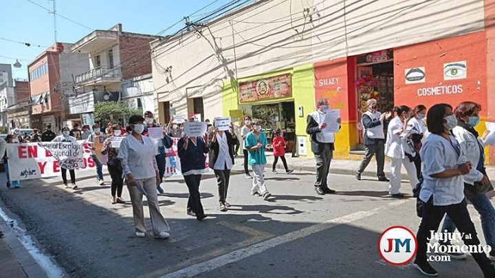 Paro y movilización de administrativos en Jujuy: reclaman mejores condiciones salariales