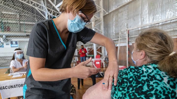 CORONAVIRUS: El 84,9 % de los mayores de edad iniciaron su esquema de vacunación