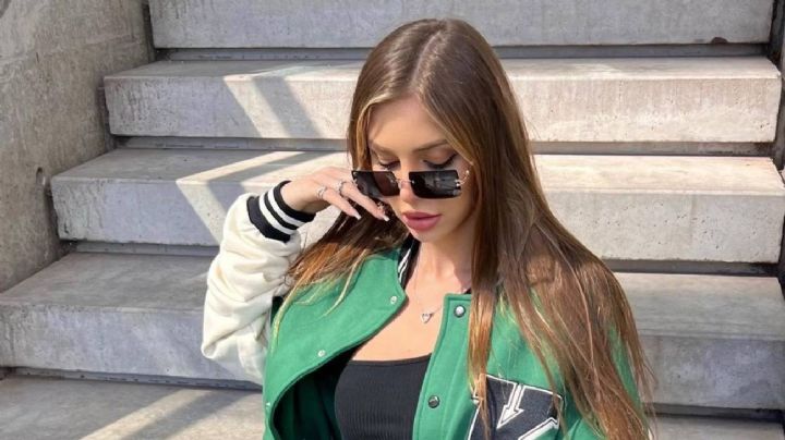 Romina Malaspina te muestra cómo lucir canchera en joggings y campera bomber universitaria