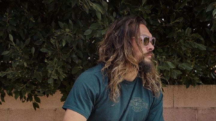 Jason Momoa sorprendió a sus seguidores con su look en taparrabos