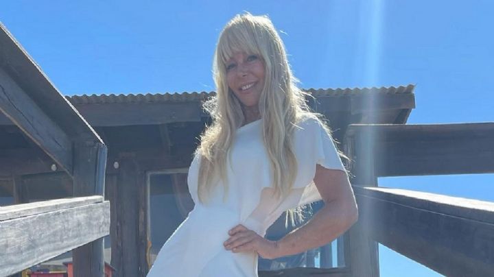 Graciela Alfano eligió un detalle fashion para esperar el paso del seleccionado nacional