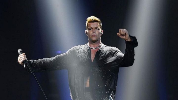 Ricky Martin presume su estado físico a los 50 años