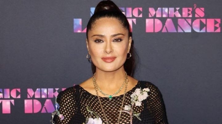 Salma Hayek se sumó a la tendencia del Vestido de Crochet y se llevó todas las miradas