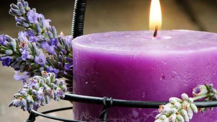 Si tienes residuos de velas y flores secas, renueva la decoración con esta idea de manualidades