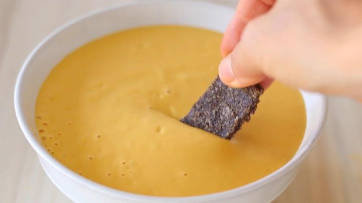 Si tienes una papa y algunos condimentos, con esta receta prepara un sabroso queso cheddar