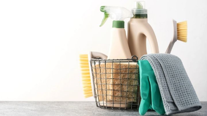 4 maneras de aprovechar el poder desinfectante del agua oxigenada en el hogar