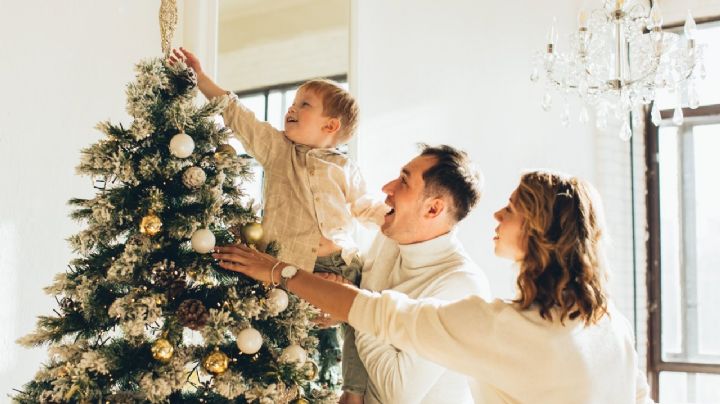 Idea de Reciclaje: Crea nuevas adornos para el Árbol de Navidad con corchos y pintura