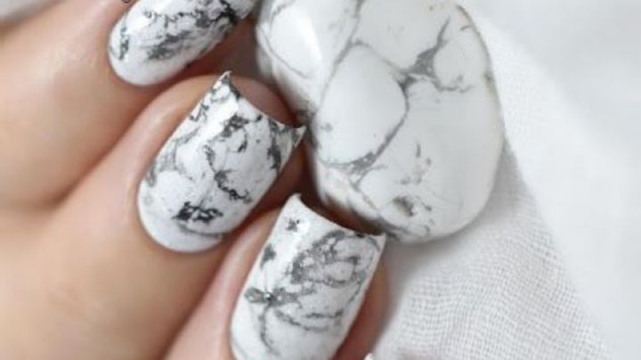 Marbled nails: 4 diseños de uñas pensados para enaltecer tus manos