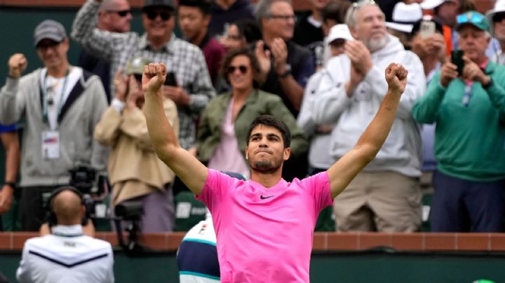 Carlos Alcaraz le quita el trono a Novak Djokovic