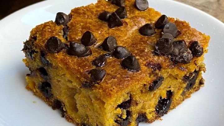 Prepara una torta nutritiva de calabaza y chocolate con esta sencilla receta