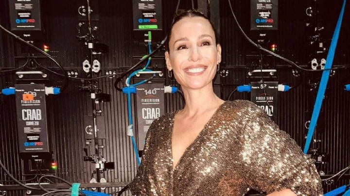 Con un minivestido brillante, Pampita se llevó toda la atención en la noche de "Los 8 escalones"