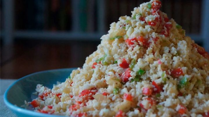 Arroz de coliflor con verduras, una receta fácil, nutritiva y económica