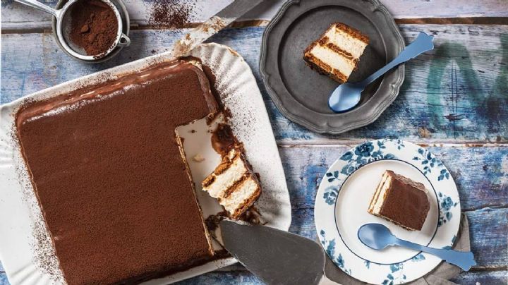 Cuando vienen amigos a casa, siempre me piden esta receta de torta de chocolate y frutilla sin horno