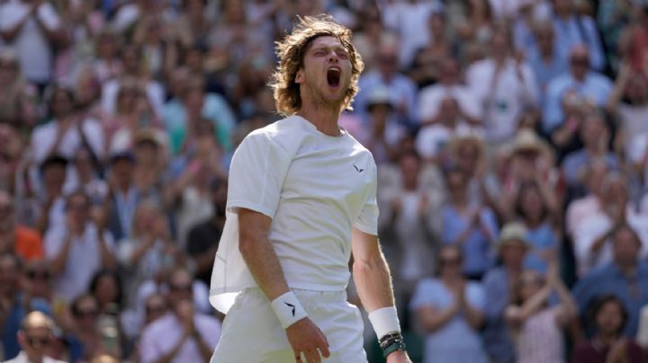 El increíble punto entre Rublev y Bublik que hizo vibrar Wimbledon