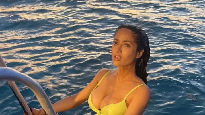 Salma Hayek festejó el “77 aniversario de la bikini” con un modelo que resaltó su figura