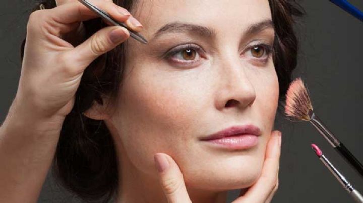 4 consejos útiles para lograr un buen maquillaje de ojos después de los 40