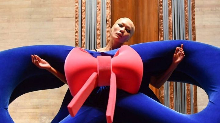 En el segundo día de New York Fashion Week un diseñador de moda desafió las leyes de la física