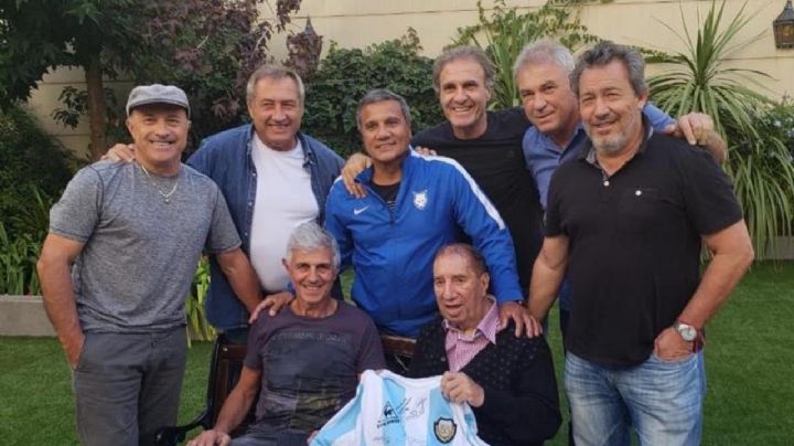 Reencuentro emotivo: Campeones del '86 con su "maestro", Carlos Bilardo