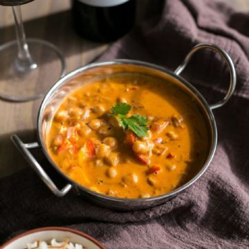 Curry de garbanzos: Más que una receta, una aventura de sabores al estilo hindú