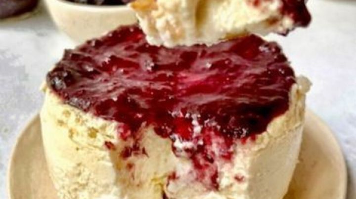 Prepara un cheesecake fit en 3 minutos con esta sencilla receta