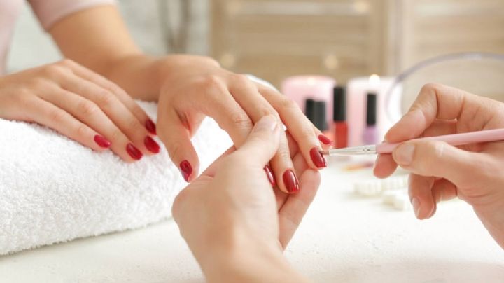 Descubre cuál es el tiempo ideal para dejar descansar tus uñas antes de la próxima manicura