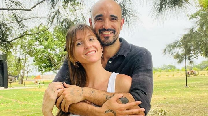 Con una tierna foto Abel Pintos anunció el nacimiento de su hija