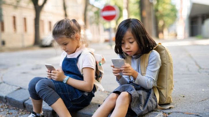 El Gran "Apagón": Australia Pasa a la Historia con la Prohibición de Redes Sociales para Menores de 16 Años