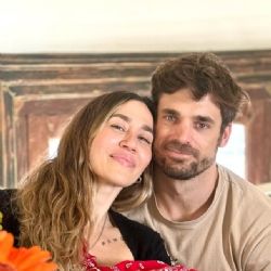 Jimena Barón celebra el cumpleaños de su pareja con un emotivo posteo: una familia ensamblada y la magia de volver a creer en el amor